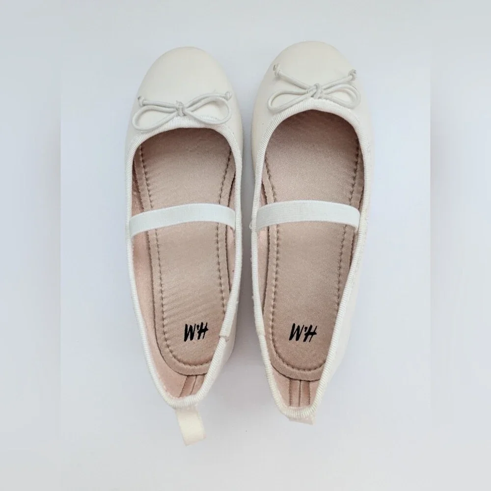 H&M Kids (Size 12-12.5) Off-White/Ivory Mary-Jane/Ballet Flats/Shoes